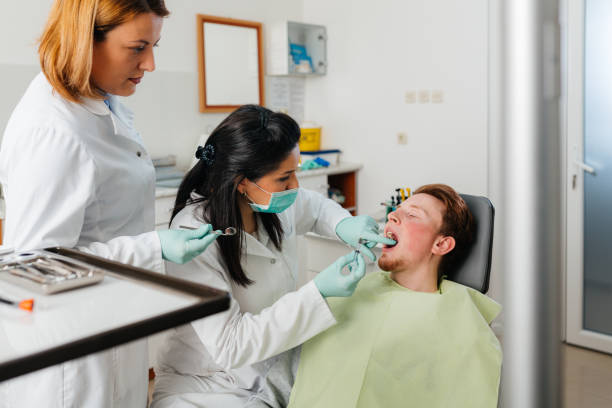 Best Emergency Care for Gum Disease in Eastwood, MI